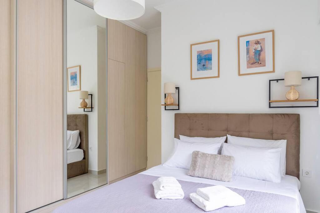 Alimos Sun-Filled Apartment Athens Luaran gambar